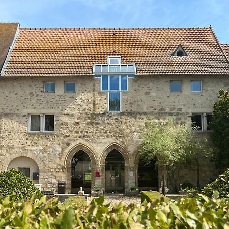 Hotel Abbaye Du Golf De Lesigny Exteriér fotografie